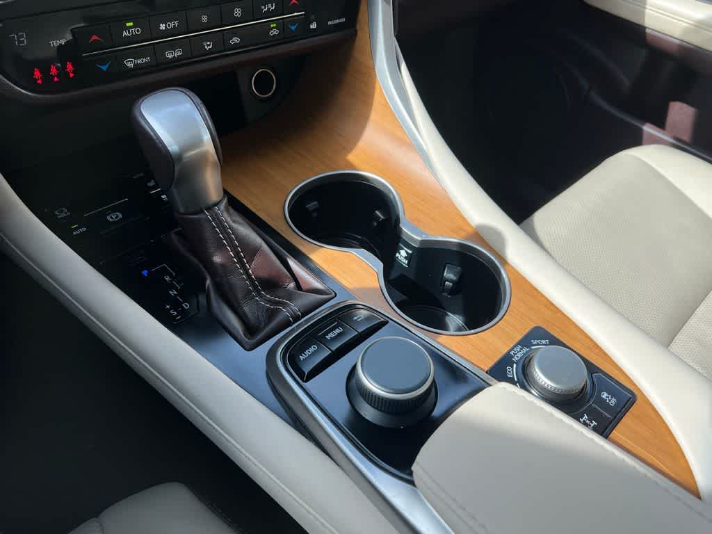 Thumbnail: 2017 Lexus RX - 45