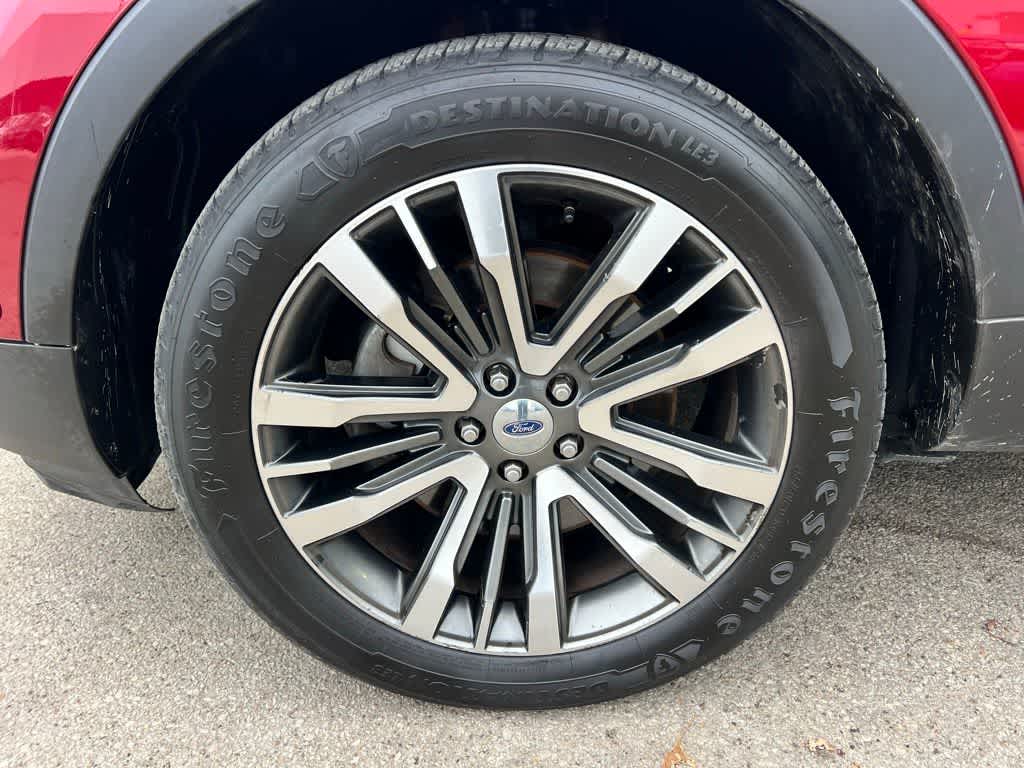 Thumbnail: 2016 Ford Explorer - 12