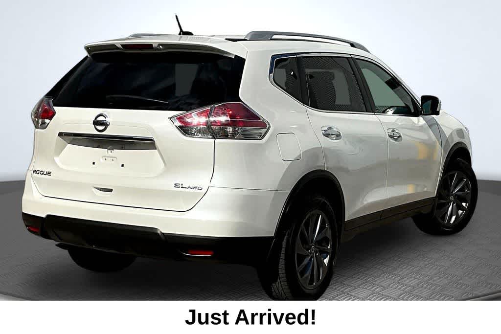 Thumbnail: 2016 Nissan Rogue - 2