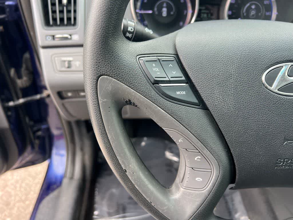 Thumbnail: 2011 Hyundai Sonata - 26