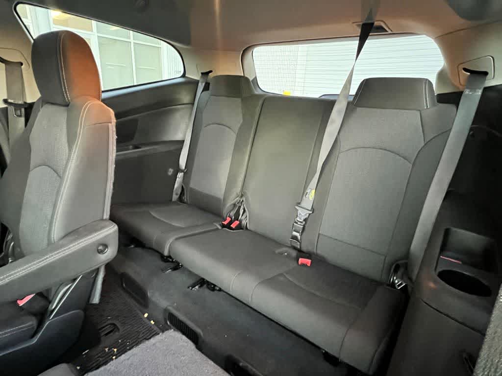 Thumbnail: 2016 Chevrolet Traverse - 15