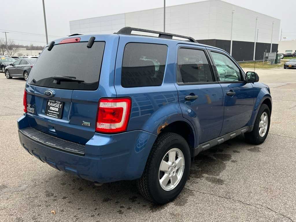 Thumbnail: 2010 Ford Escape - 5