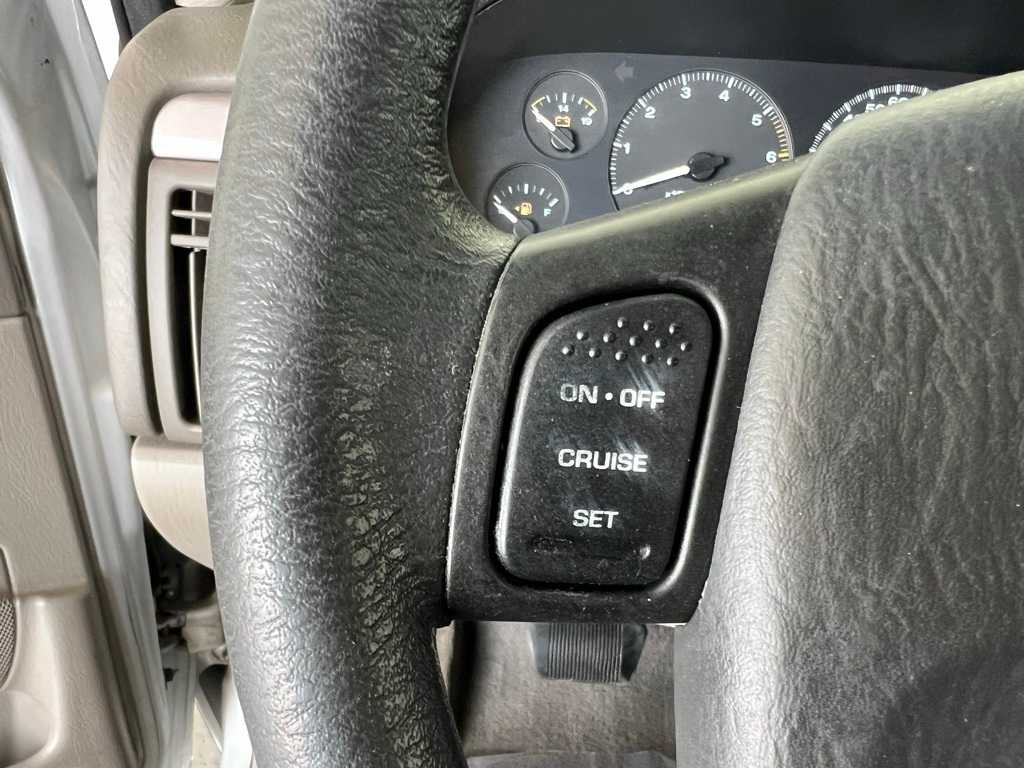 Thumbnail: 2003 Jeep Grand Cherokee - 28