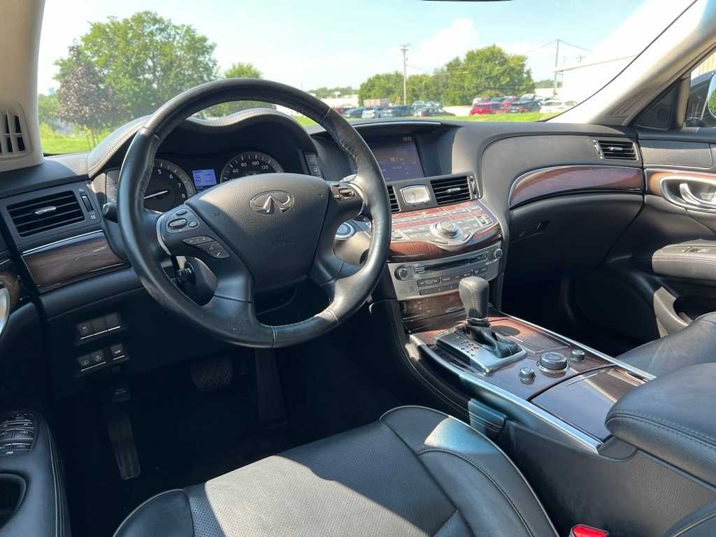 Thumbnail: 2017 INFINITI Q70 - 21