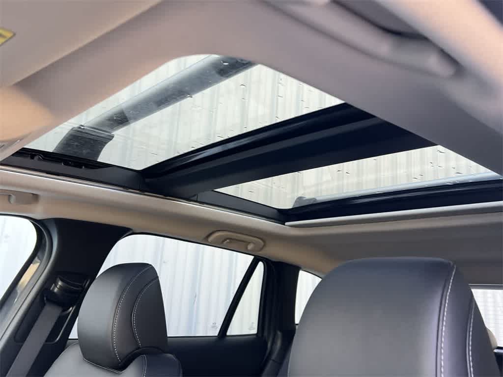 Thumbnail: 2025 Mazda CX-50 - 17