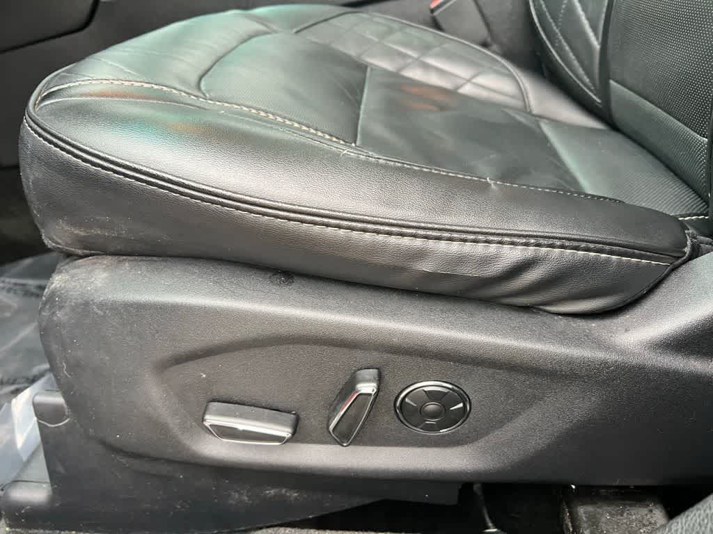 Thumbnail: 2016 Ford Explorer - 20