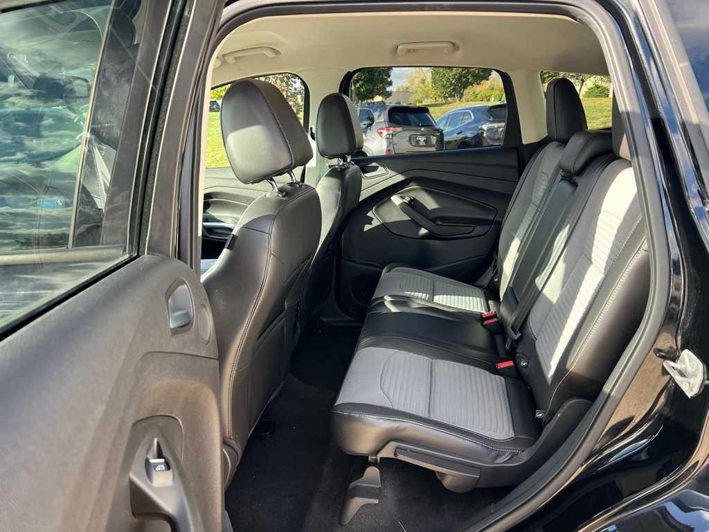 Thumbnail: 2017 Ford Escape - 15