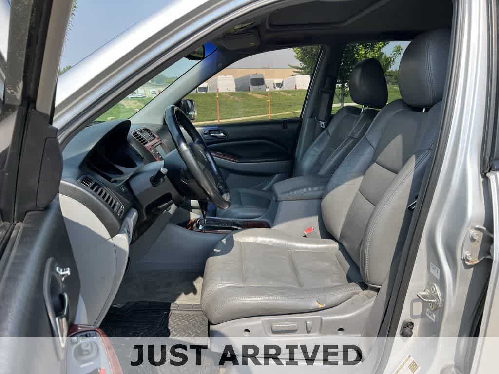 Thumbnail: 2005 Acura MDX - 11