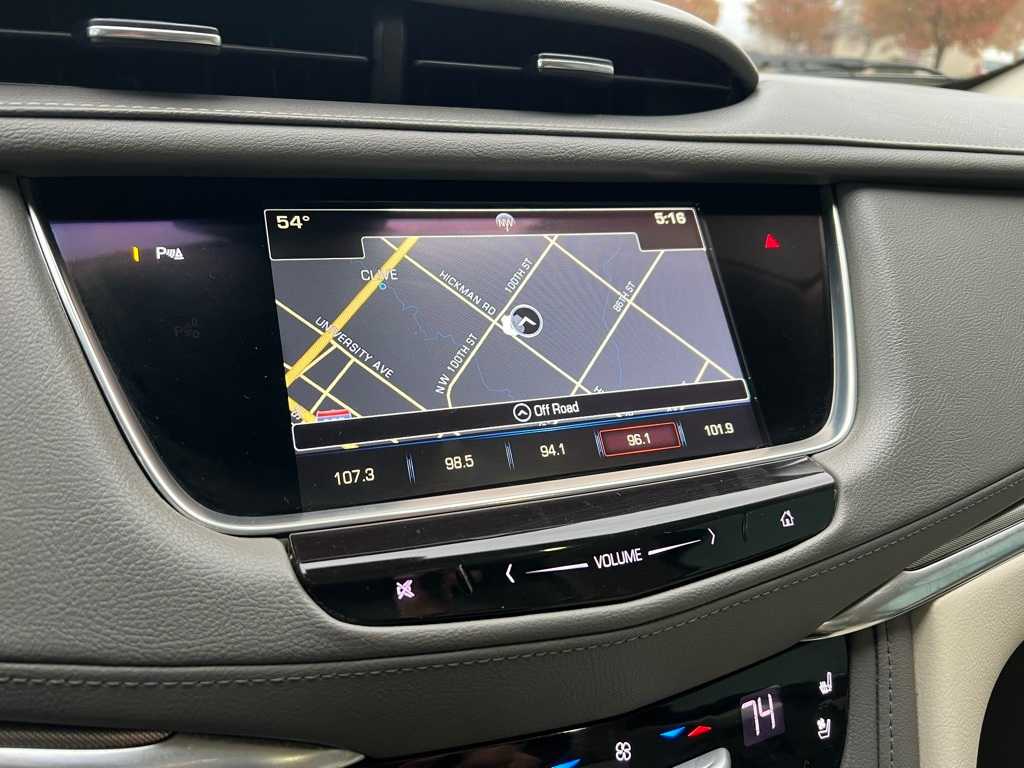 Thumbnail: 2017 Cadillac XT5 - 40