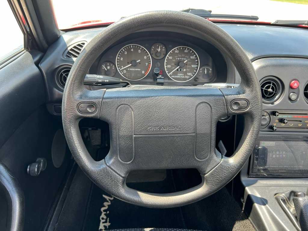Thumbnail: 1995 Mazda MX-5 Miata - 24