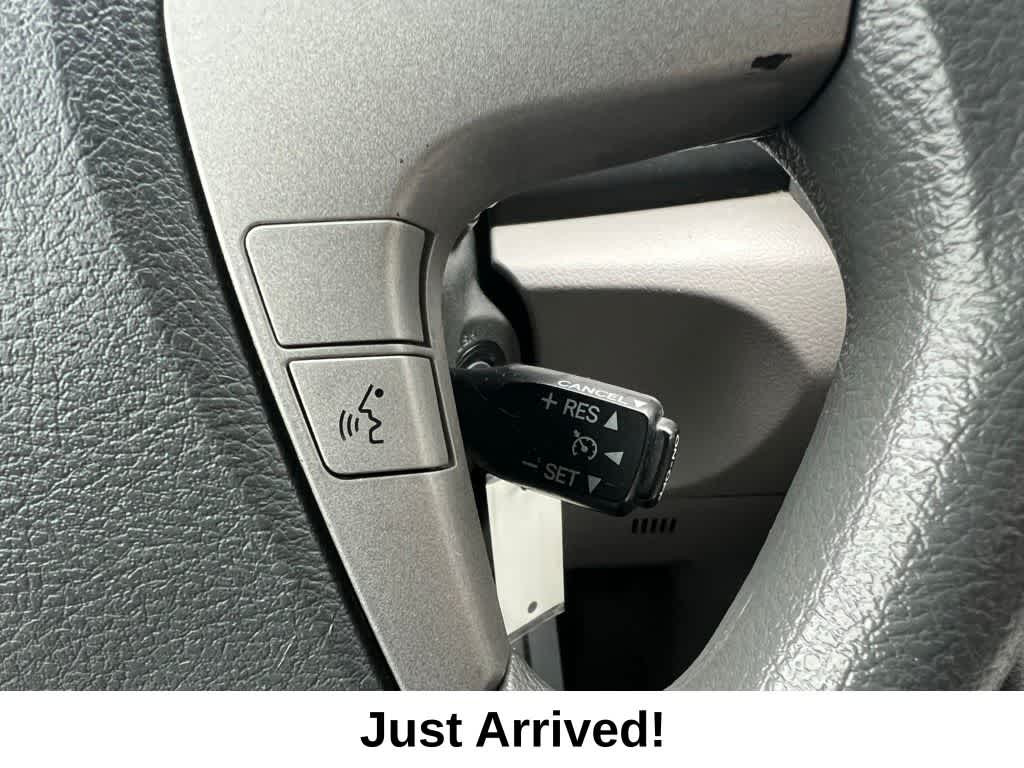 Thumbnail: 2011 Toyota Camry - 27