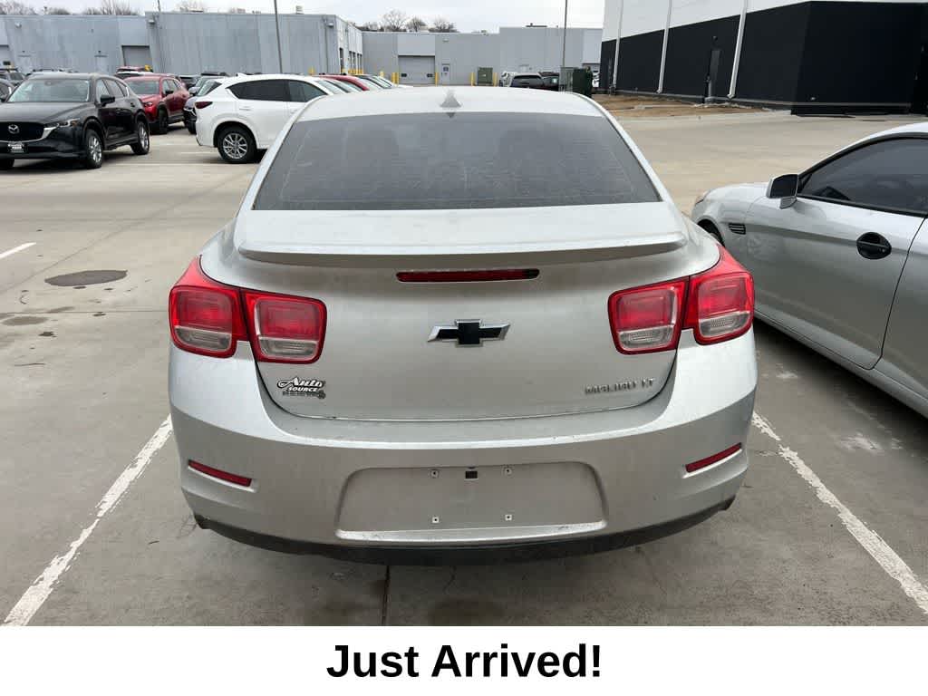 Thumbnail: 2014 Chevrolet Malibu - 4