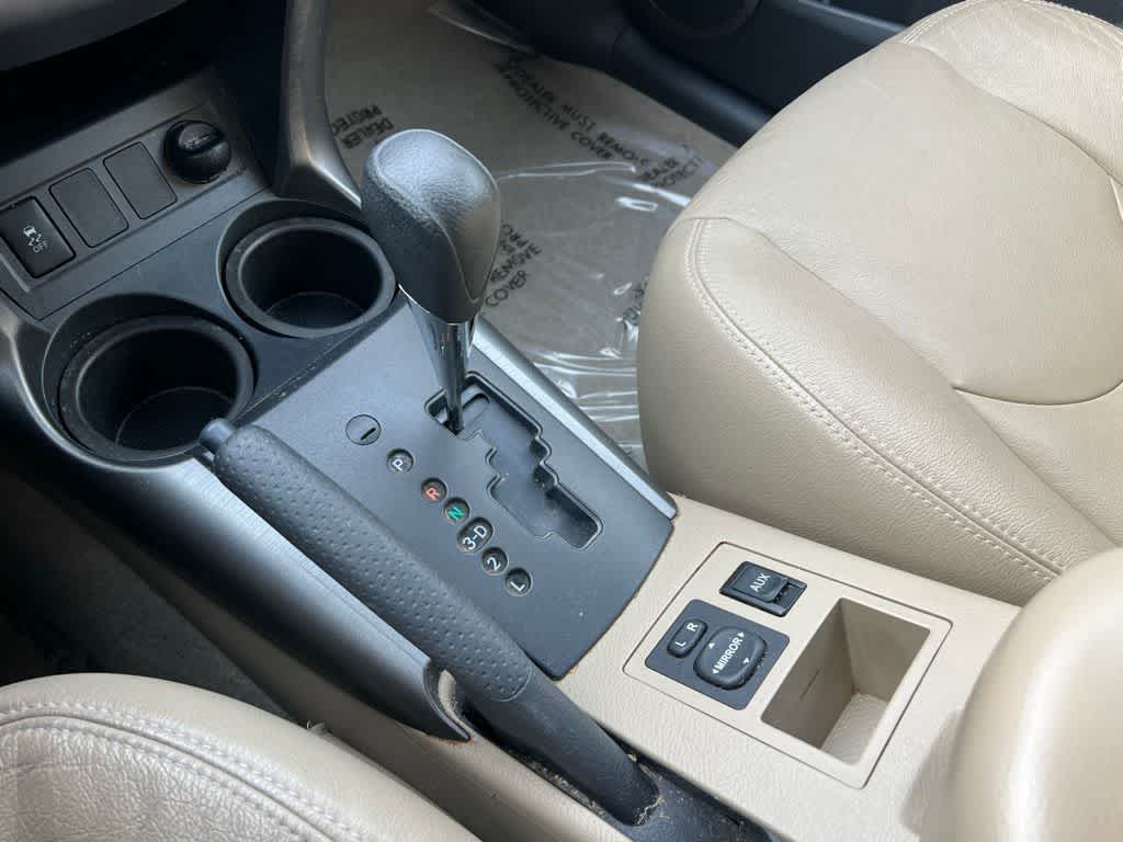 Thumbnail: 2010 Toyota RAV4 - 28