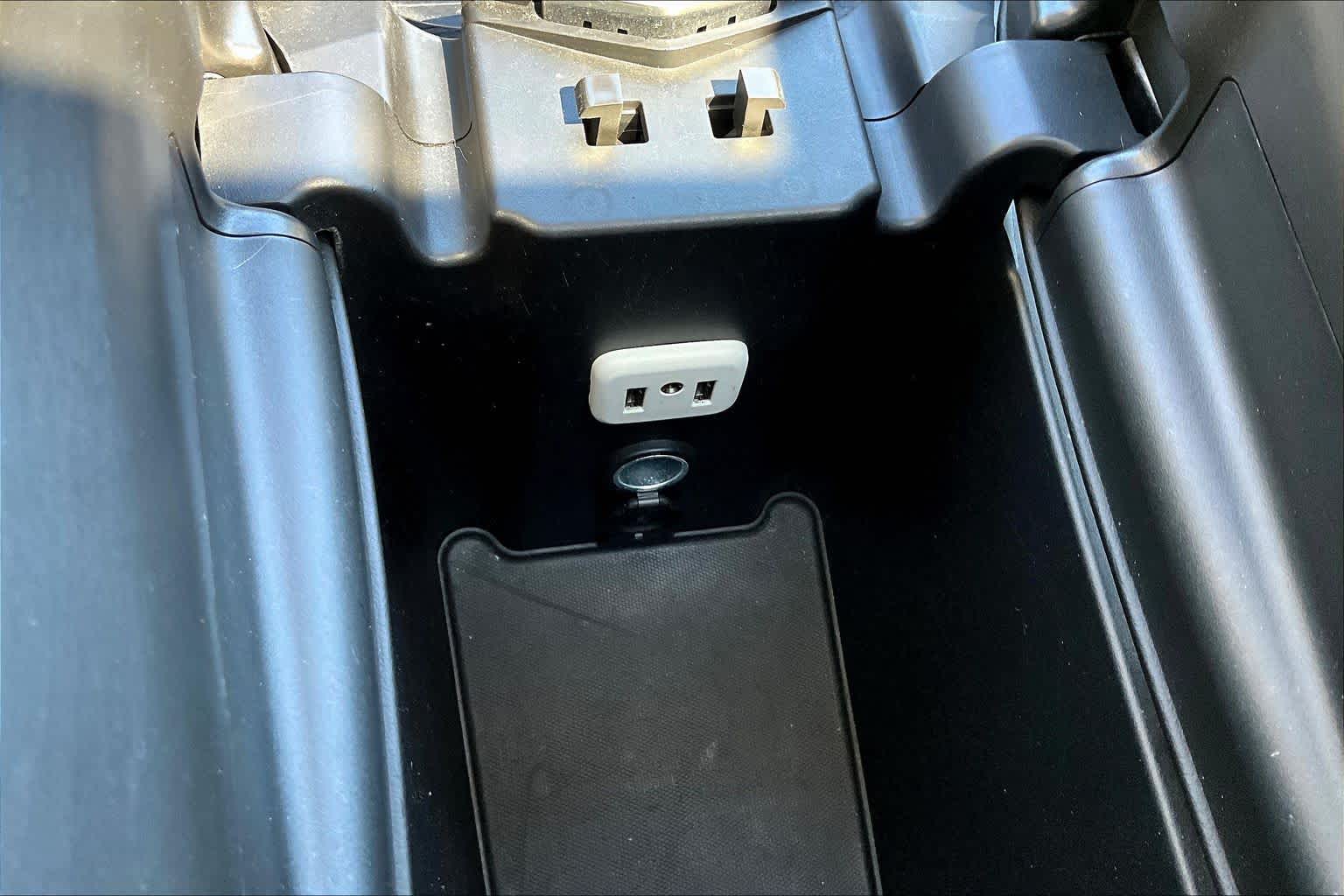 Thumbnail: 2017 Buick Envision - 26