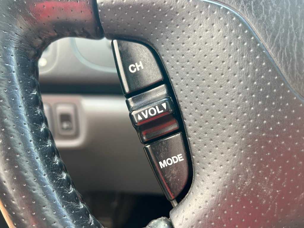 Thumbnail: 2005 Acura MDX - 25