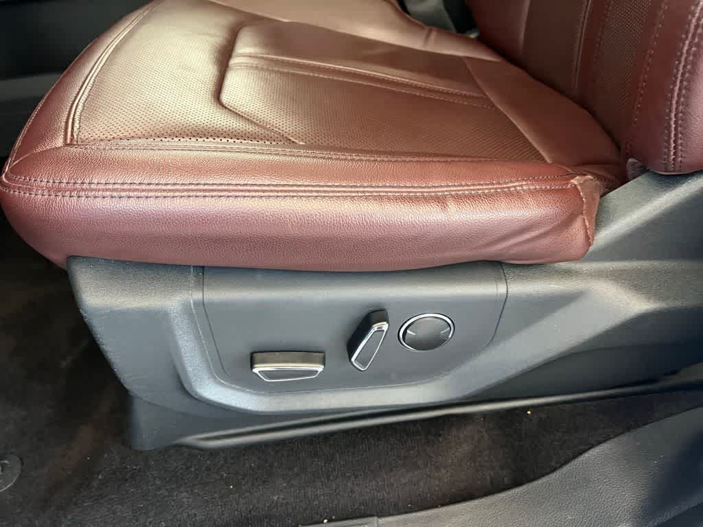 Thumbnail: 2022 Ford Expedition - 12