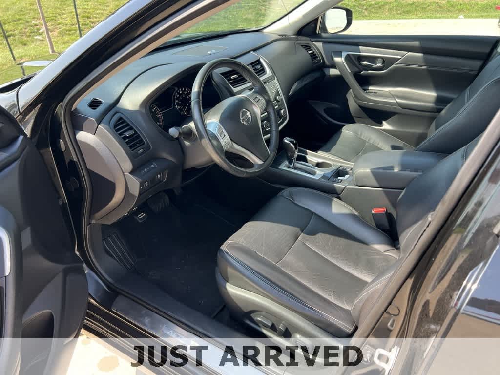 Thumbnail: 2016 Nissan Altima - 2