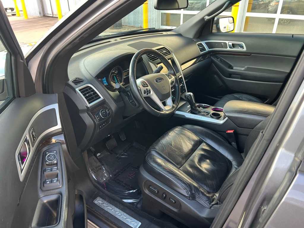 Thumbnail: 2014 Ford Explorer - 2