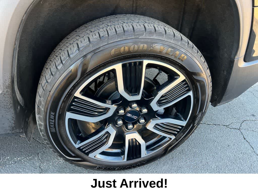 Thumbnail: 2021 GMC Acadia - 11