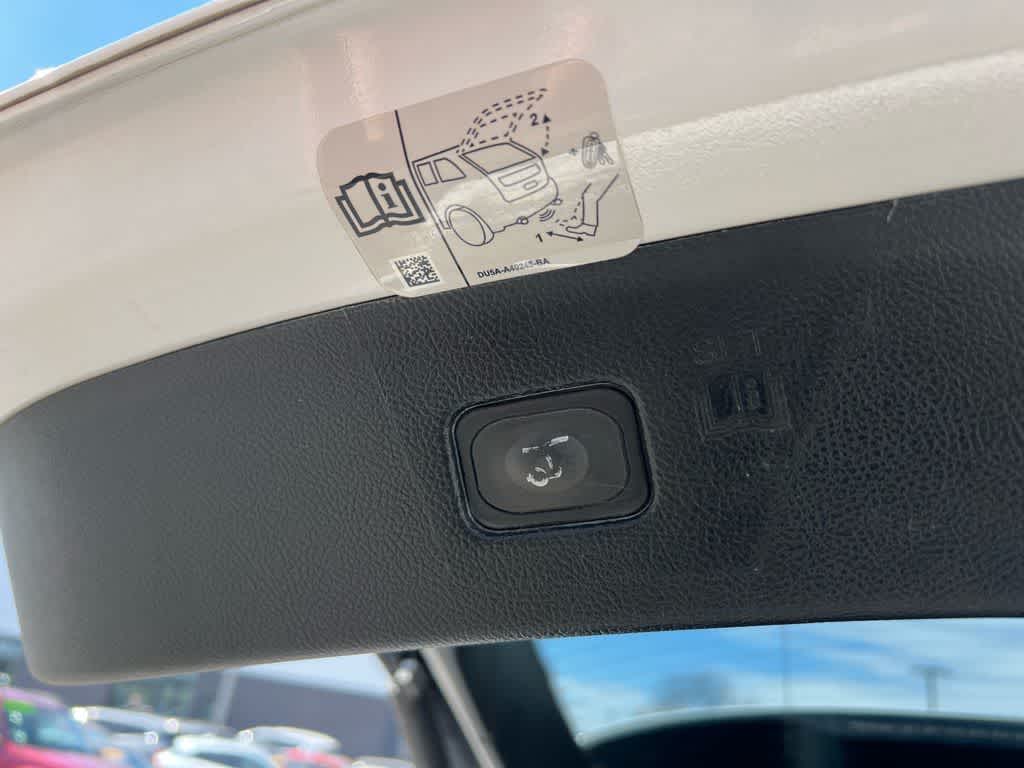 Thumbnail: 2019 Ford Edge - 25