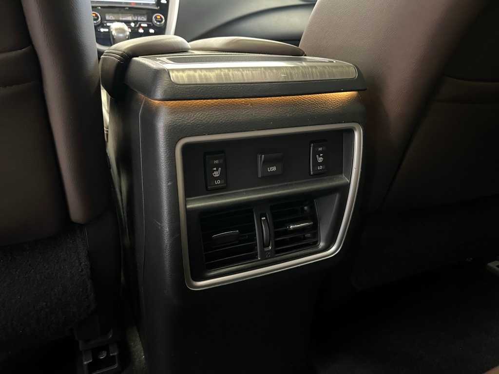 Thumbnail: 2015 Nissan Murano - 17