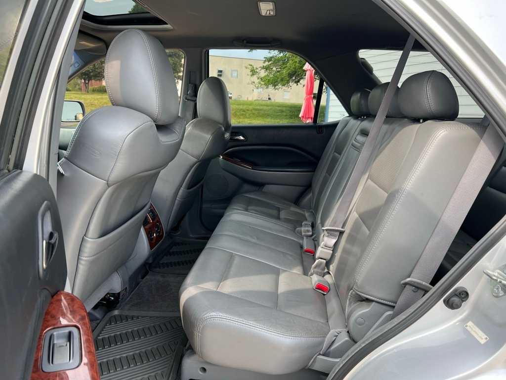 Thumbnail: 2005 Acura MDX - 16
