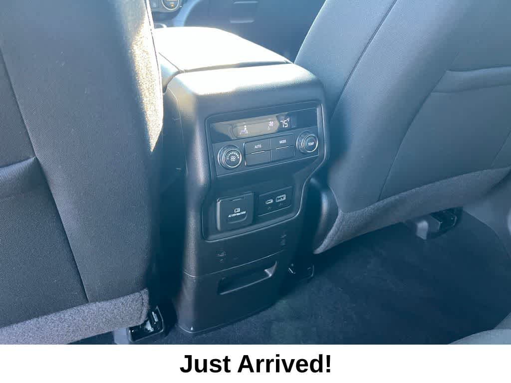 Thumbnail: 2021 GMC Acadia - 22