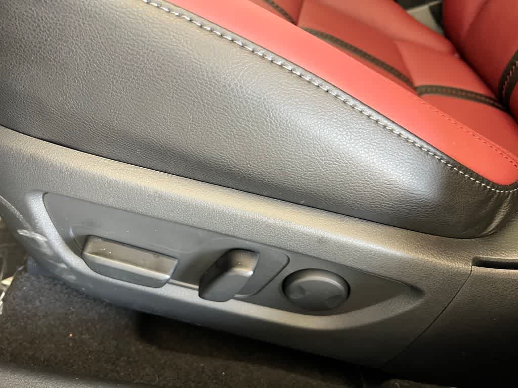 Thumbnail: 2025 Mazda CX-50 - 14