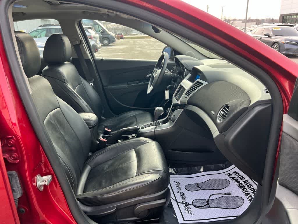 Thumbnail: 2011 Chevrolet Cruze - 22