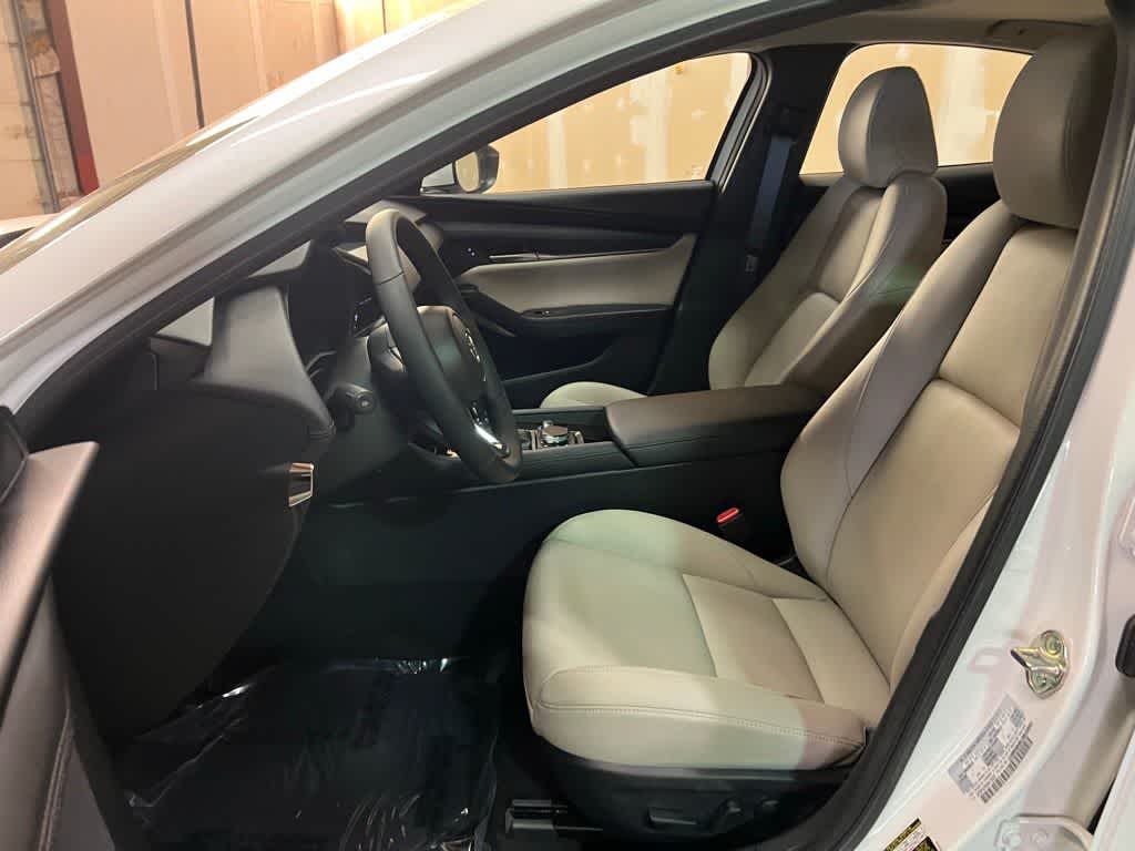 Thumbnail: 2025 Mazda Mazda3 - 15