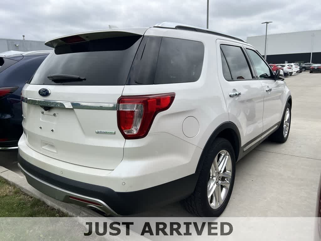Thumbnail: 2017 Ford Explorer - 6