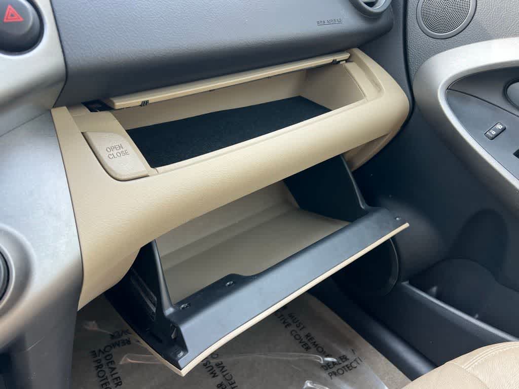 Thumbnail: 2010 Toyota RAV4 - 29