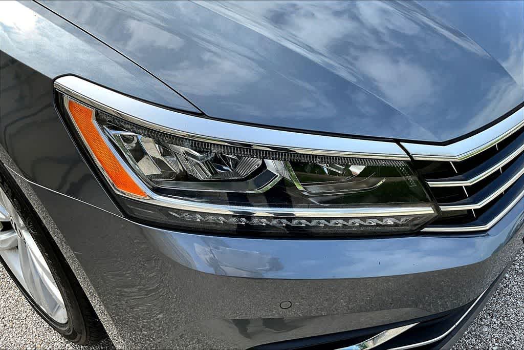 Thumbnail: 2018 Volkswagen Passat - 31