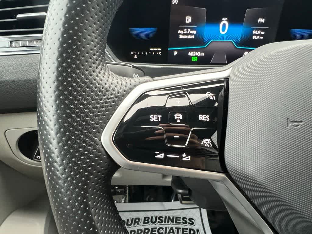 Thumbnail: 2023 Volkswagen Tiguan - 35