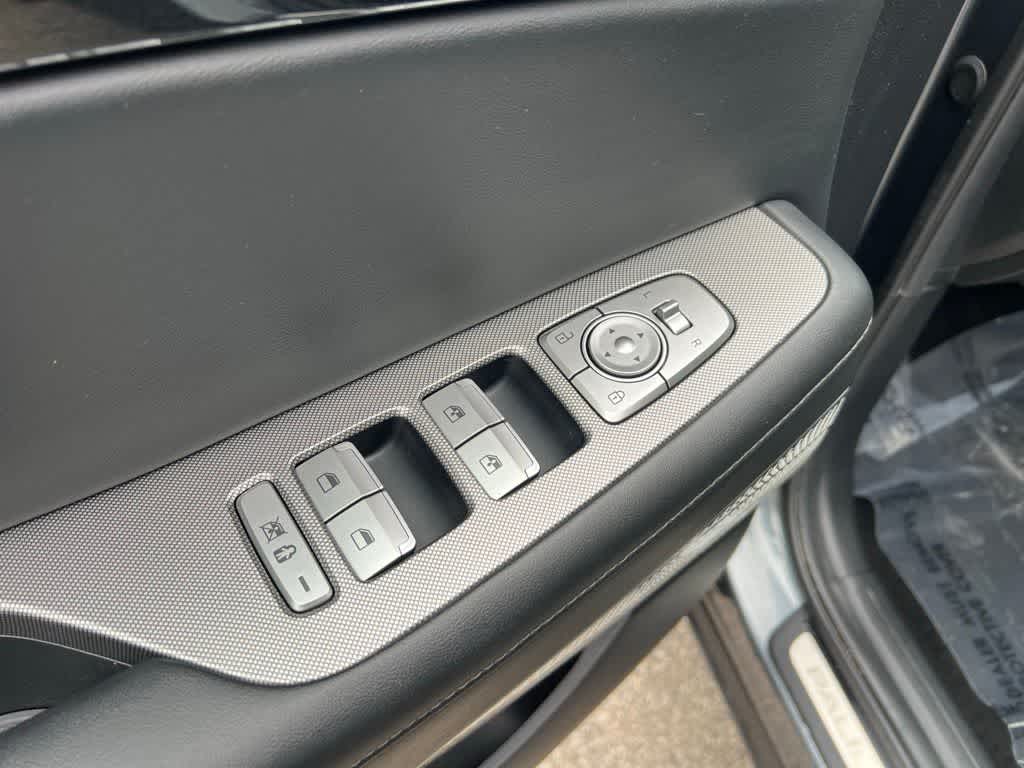 Thumbnail: 2022 Hyundai Palisade - 18