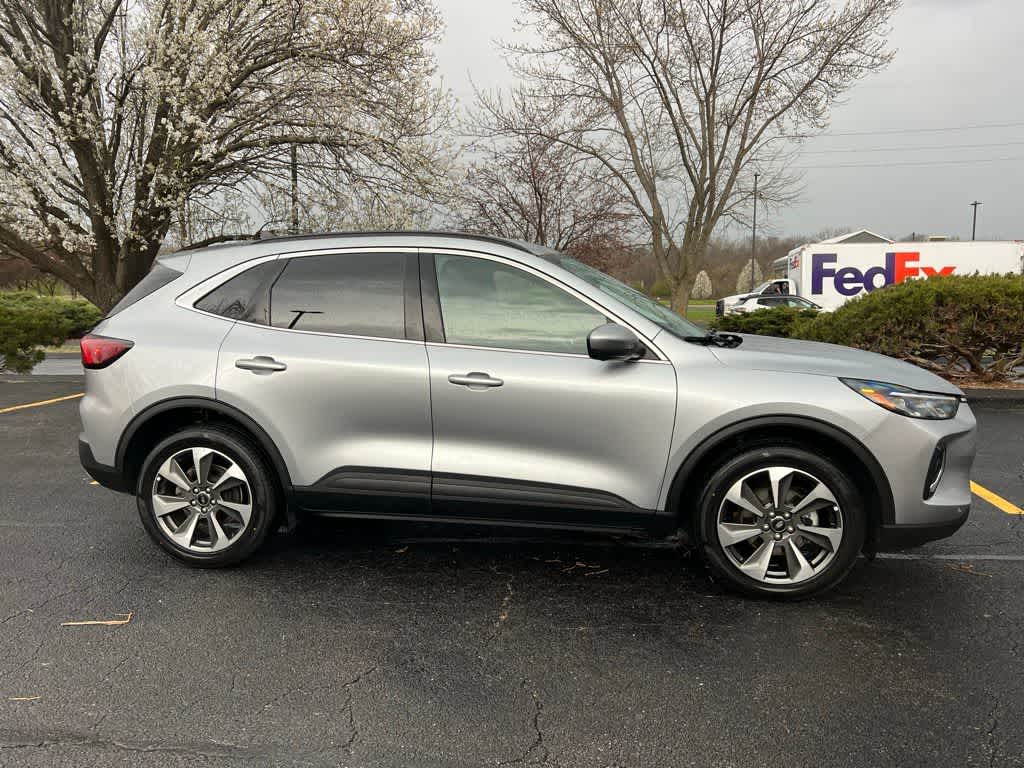 Thumbnail: 2023 Ford Escape - 7