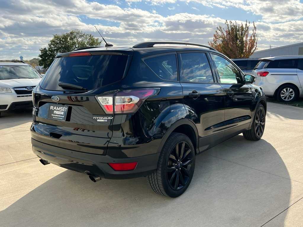 Thumbnail: 2017 Ford Escape - 6