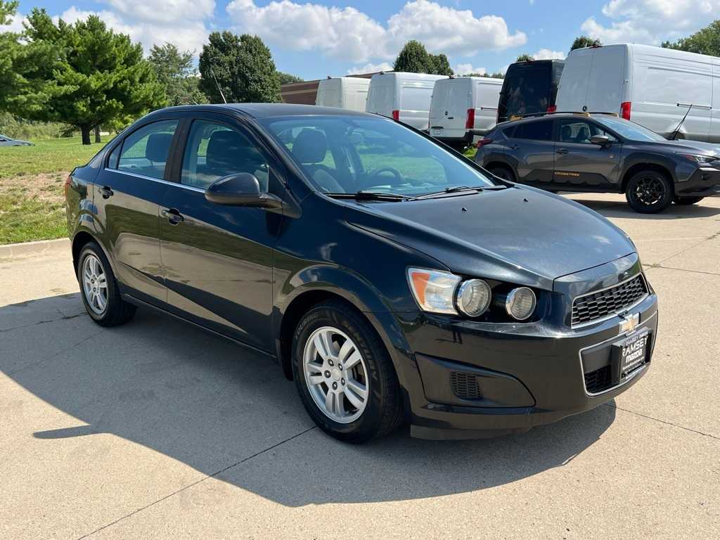 Thumbnail: 2014 Chevrolet Sonic - 8