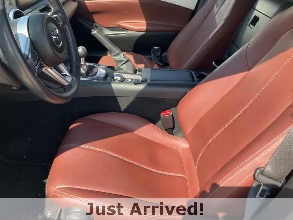 Thumbnail: 2019 Mazda MX-5 Miata - 9
