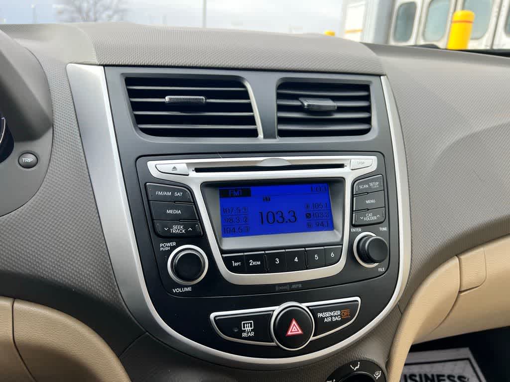 Thumbnail: 2014 Hyundai Accent - 23