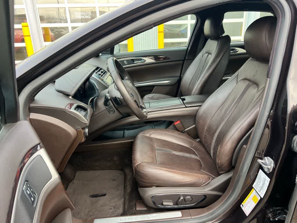 Thumbnail: 2016 Lincoln MKZ - 13