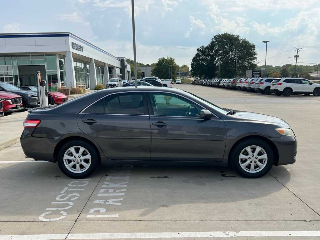 Thumbnail: 2011 Toyota Camry - 6