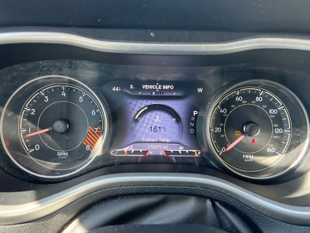 Thumbnail: 2014 Jeep Cherokee - 41