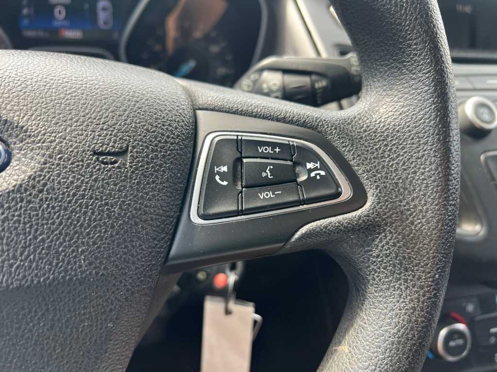 Thumbnail: 2016 Ford Focus - 22