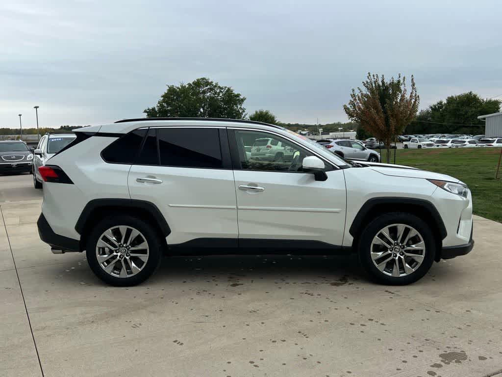 Thumbnail: 2020 Toyota RAV4 - 6