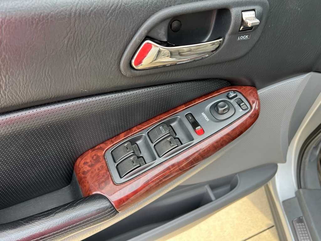 Thumbnail: 2005 Acura MDX - 12