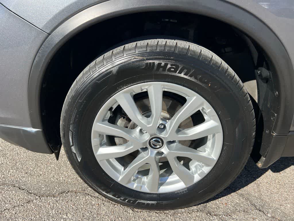 Thumbnail: 2018 Nissan Rogue - 9