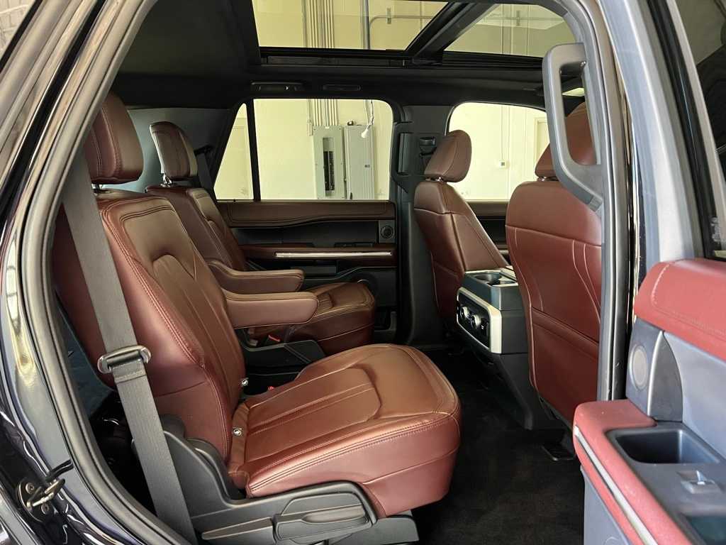 Thumbnail: 2022 Ford Expedition - 17