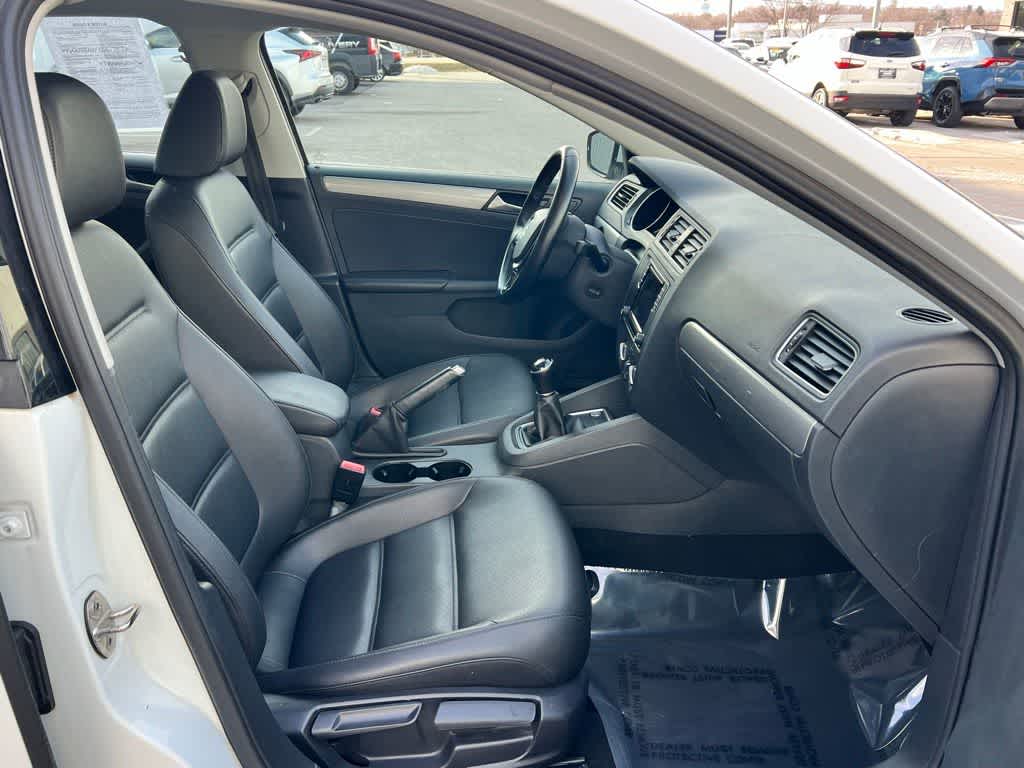 Thumbnail: 2017 Volkswagen Jetta - 26