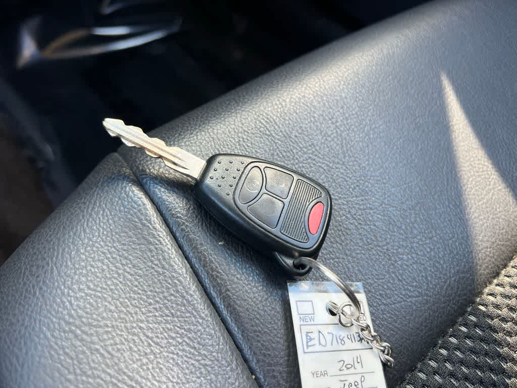 Thumbnail: 2014 Jeep Compass - 35